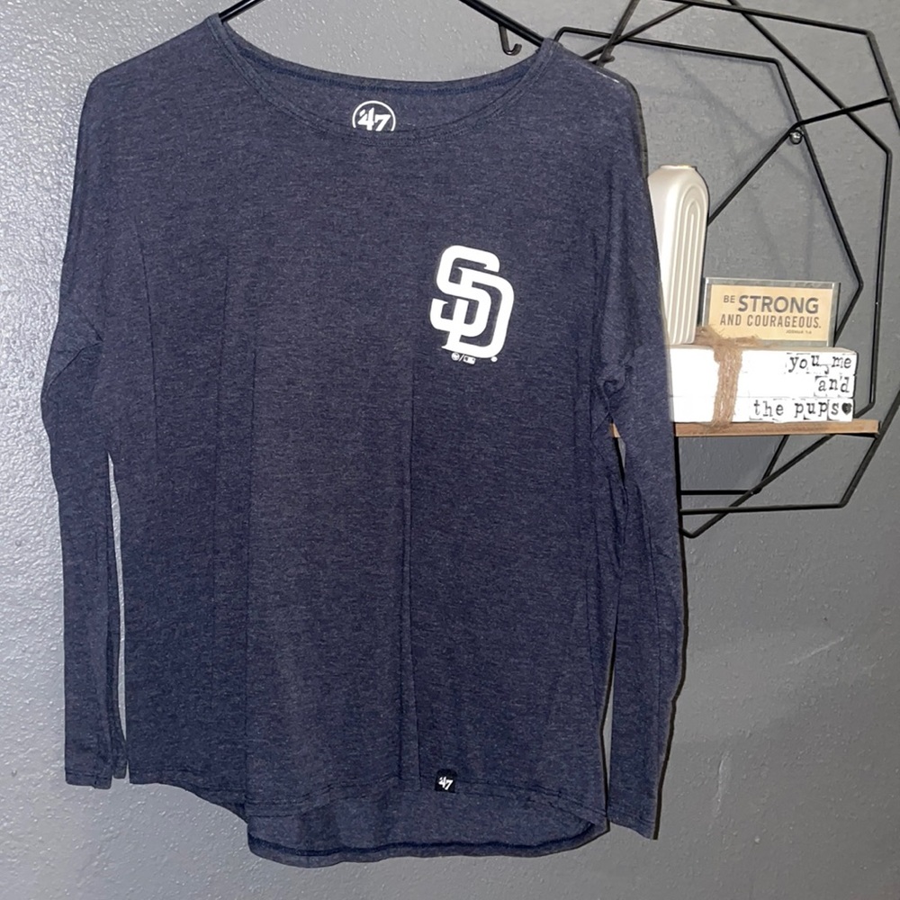 San Diego Padres lightweight long sleeve ‘47 brand Size M
